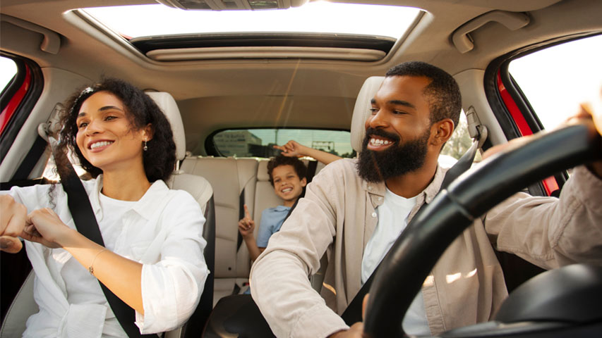 Auto Loan Rates by secny fcu near Syracuse, NY family in newly financed car